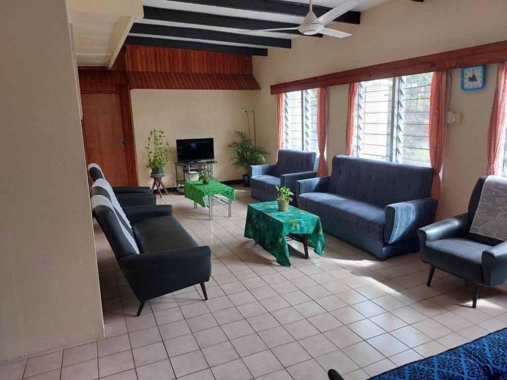 Newtown Beach Bed And Bath Nadi Bagian luar foto